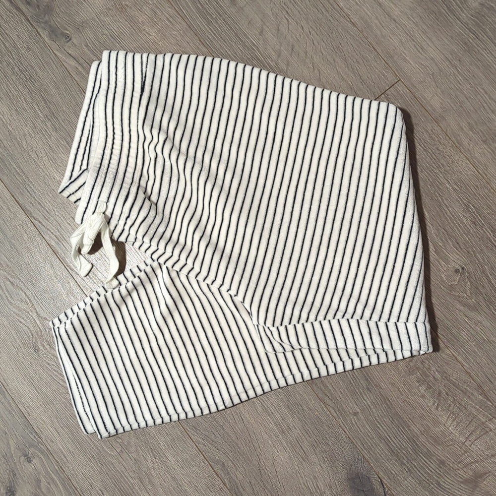 Vineyard Vines White and Navy Striped Lounge Pants